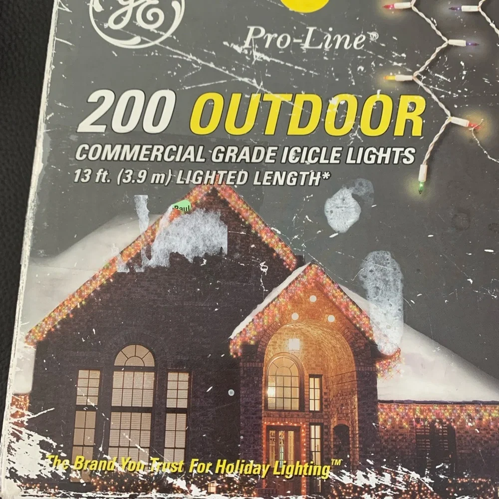 GE Pro-Line 200 Outdoor Indoor Commercial Grade Icicle Lights Multi 13 Ft NOS